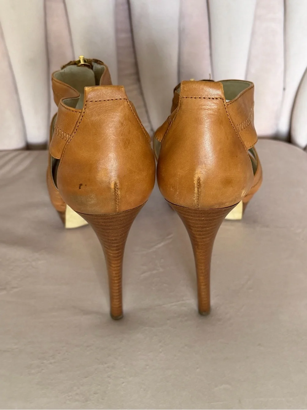 MICHAEL Michael Kors stylish tan